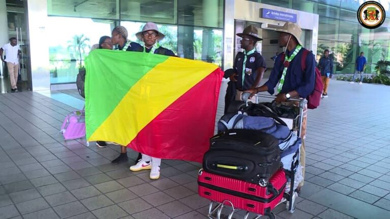 RETOUR À BRAZZAVILLE DE LA DELEGATION DES SCOUTISTES CONGOLAIS EN PROVENANCE DE NAIROBI AU KENYA