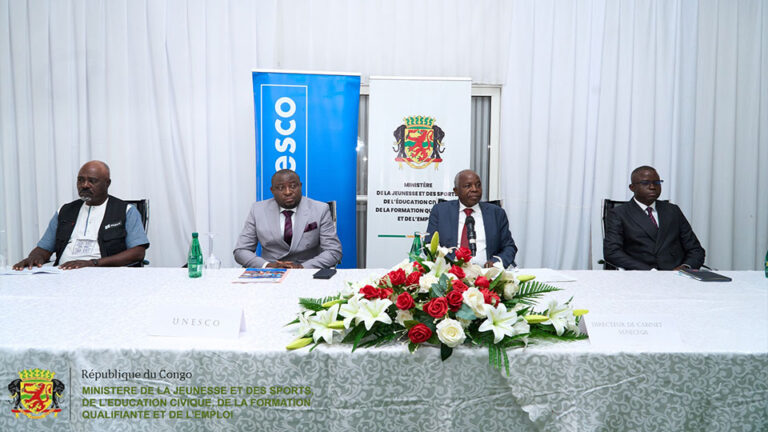 𝐋𝐞 𝐌𝐢𝐧𝐢𝐬𝐭𝐞̀𝐫𝐞 𝐝𝐞𝐬 𝐒𝐩𝐨𝐫𝐭𝐬 𝐞𝐭 𝐝𝐞 𝐥’𝐄́𝐝𝐮𝐜𝐚𝐭𝐢𝐨𝐧 𝐂𝐢𝐯𝐢𝐪𝐮𝐞 𝐫𝐞𝐧𝐟𝐨𝐫𝐜𝐞 𝐥𝐞𝐬 𝐜𝐨𝐦𝐩𝐞́𝐭𝐞𝐧𝐜𝐞𝐬 𝐝𝐞𝐬 𝐞𝐧𝐜𝐚𝐝𝐫𝐞𝐮𝐫𝐬 𝐝𝐞 𝐣𝐞𝐮𝐧𝐞𝐬𝐬𝐞