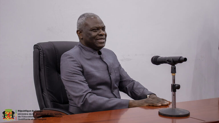 𝐋𝐞 𝐏𝐫𝐞𝐦𝐢𝐞𝐫 𝐌𝐢𝐧𝐢𝐬𝐭𝐫𝐞 𝐞𝐧 𝐯𝐢𝐬𝐢𝐭𝐞 à 𝐀𝐮𝐛é𝐯𝐢𝐥𝐥𝐞